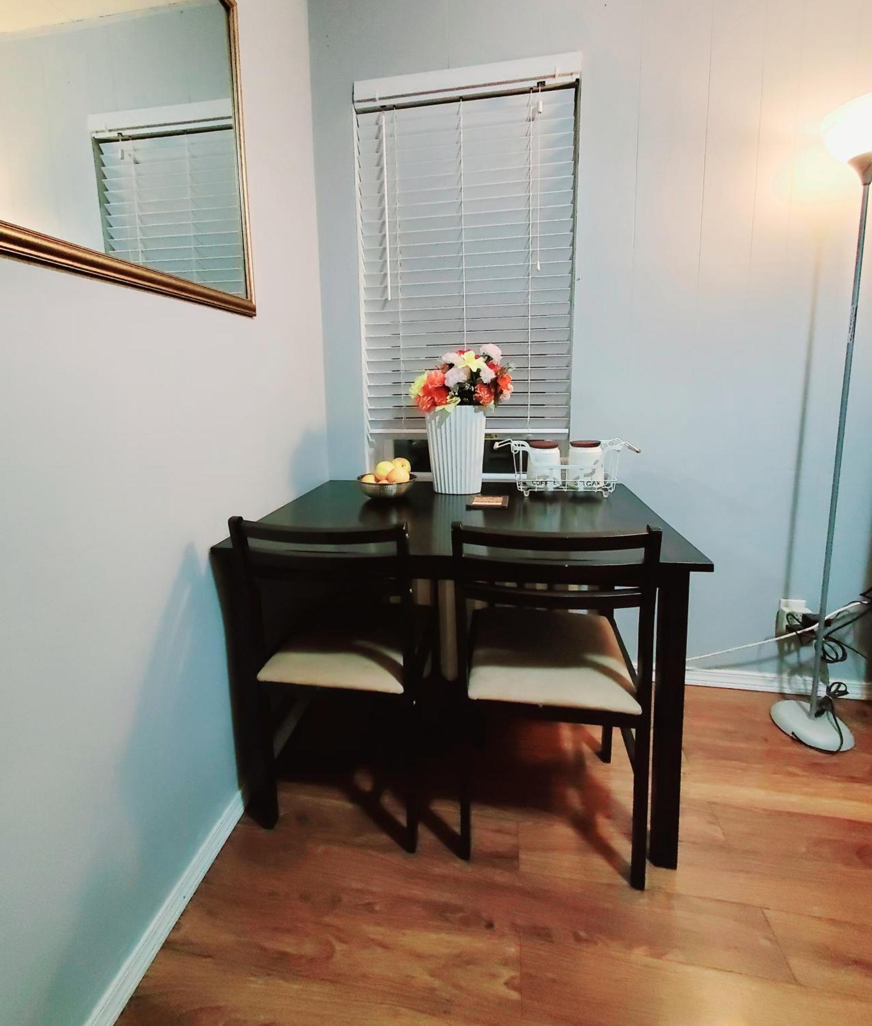 Merj'S Guest House In Wolesly Winnipeg Bilik gambar